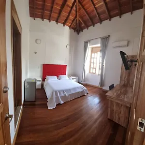 Pensión Cattaleya, Cali